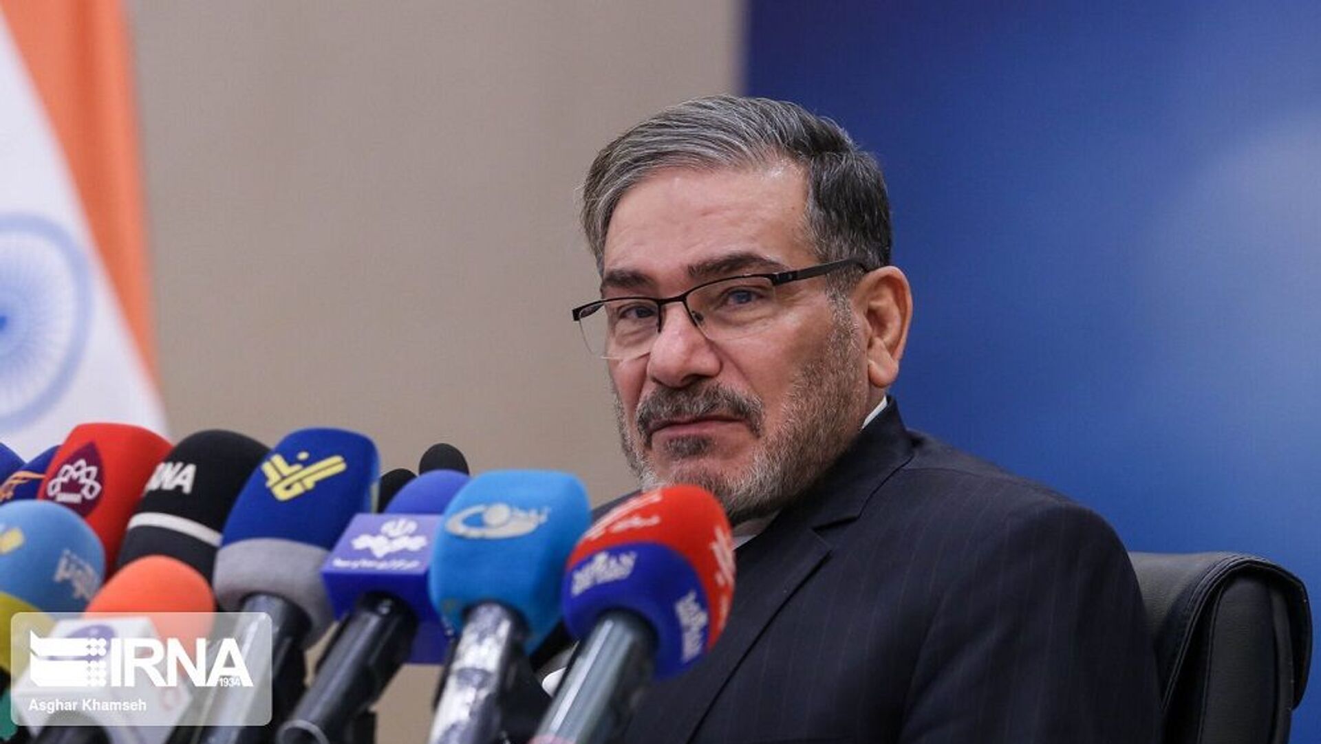 شمخانی: موشک‌های ما خط قرمز و غیرقابل گفت‌وگو هستند