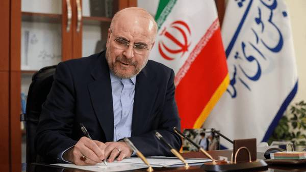  قالیباف: مدرسه، سنگر مبارزه برای فردا است 